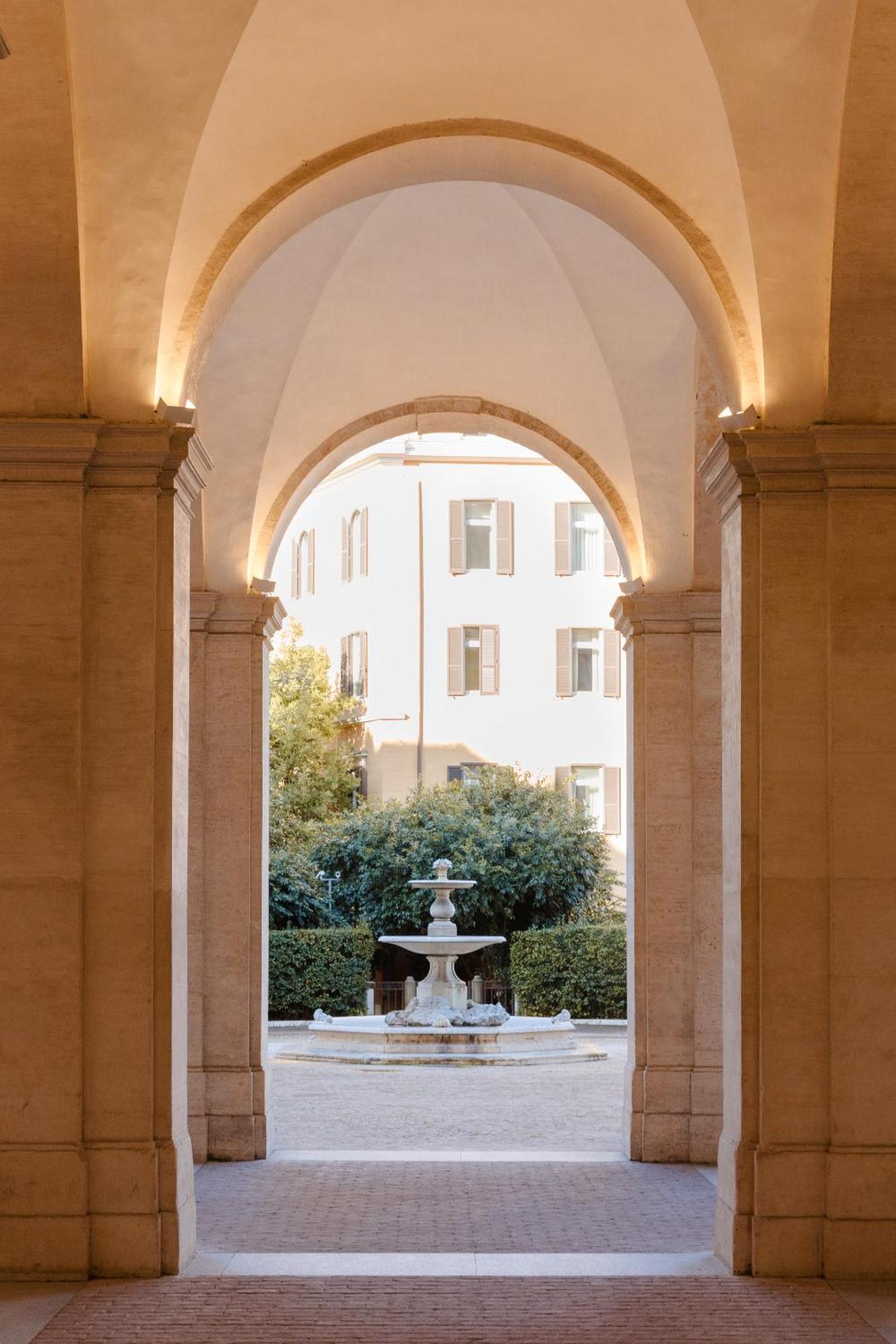 Sonder Barberini Aparthotel Rome Exterior photo